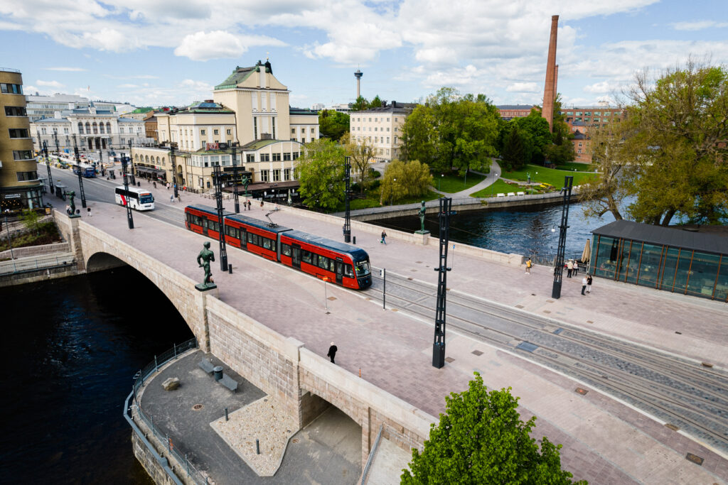 Tampereen Ratikka Hämeensillalla