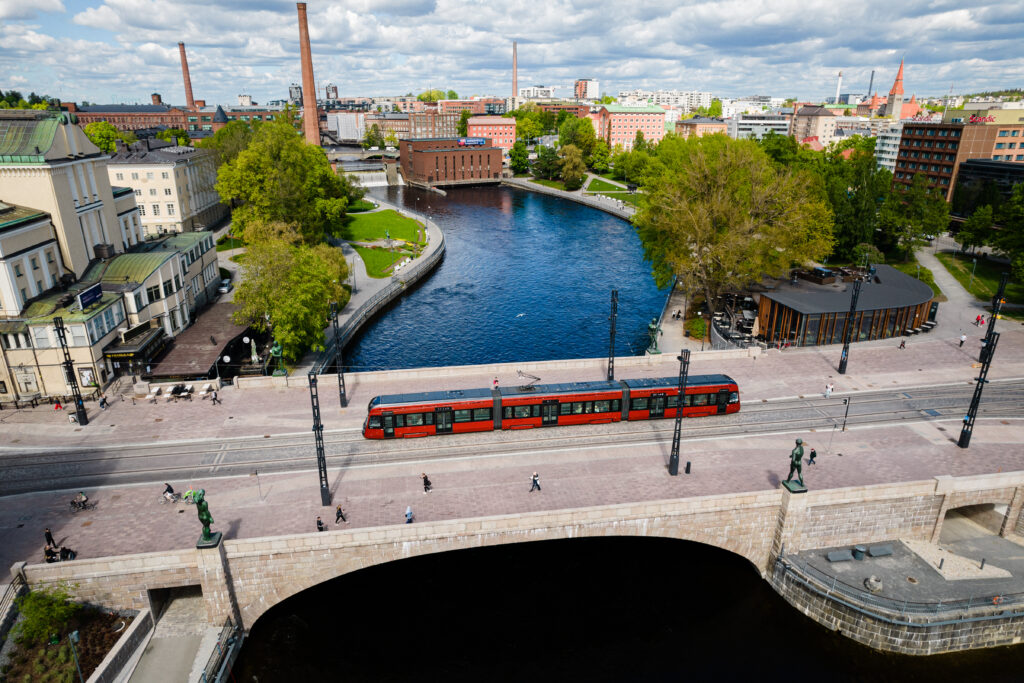 Tampereen Ratikka Hämeensillalla