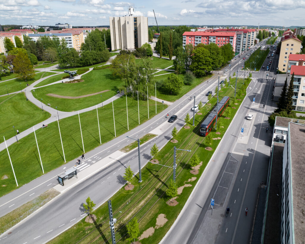 Tampereen Ratikka Sammonkadulla