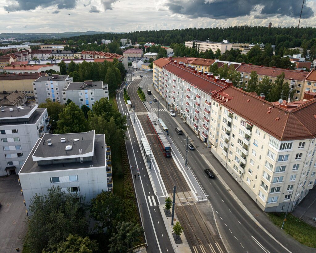 Tampere Tram on the Sepänkatu