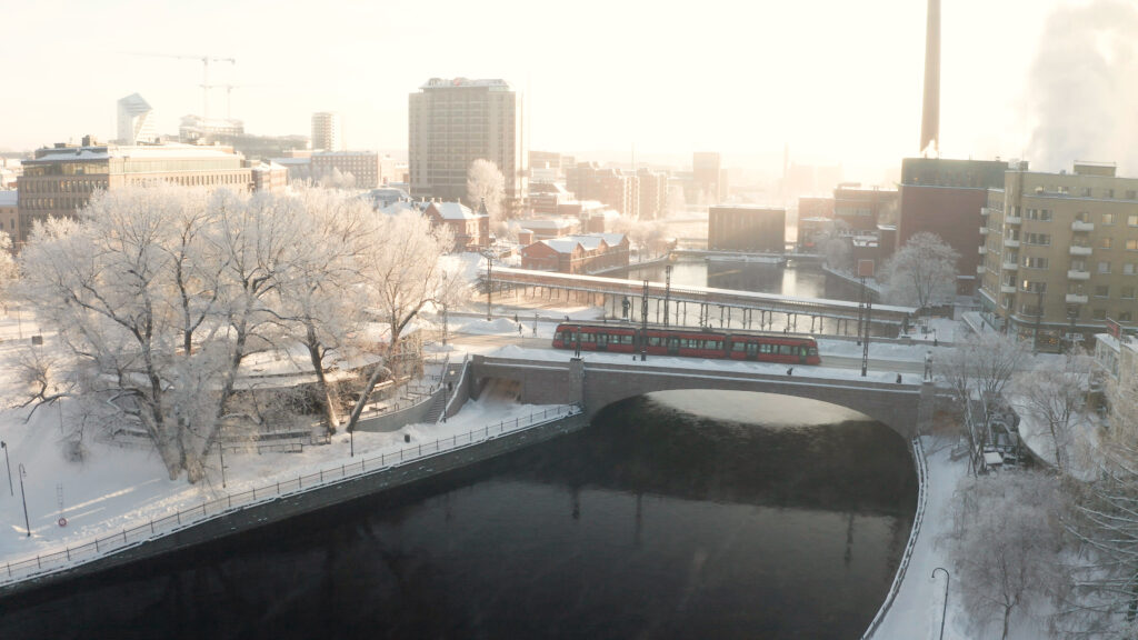 Ratikka Hämeensillalla.