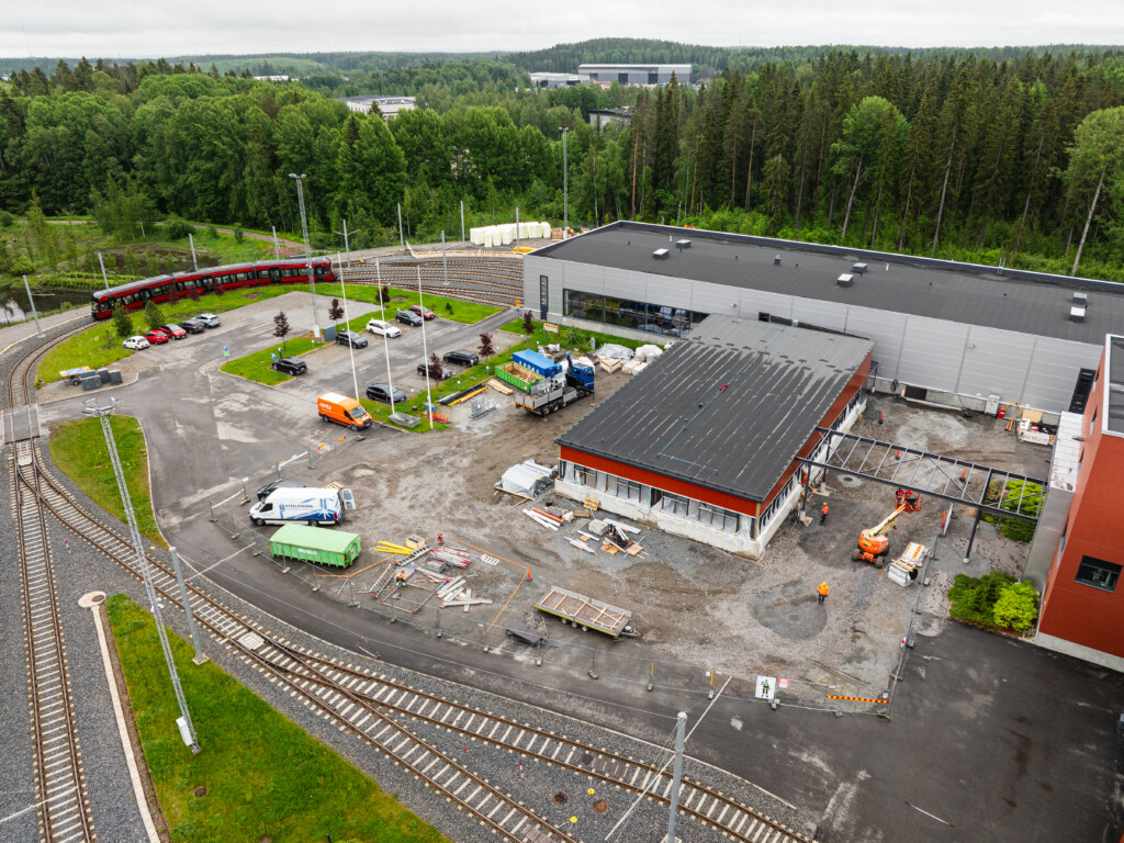 Varikon laajennustyömaa kesäkuussa 2025