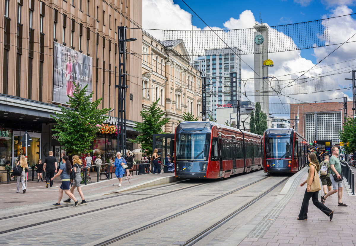 Ratikat Rautatieaseman pysäkeillä