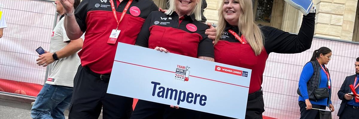 Tampereen Ratikan joukkueessa kilpailivat kuljettajat Maria Laitoniemi ja Toni Rantsi sekä heidän esihenkilönsä Hanna Hurri