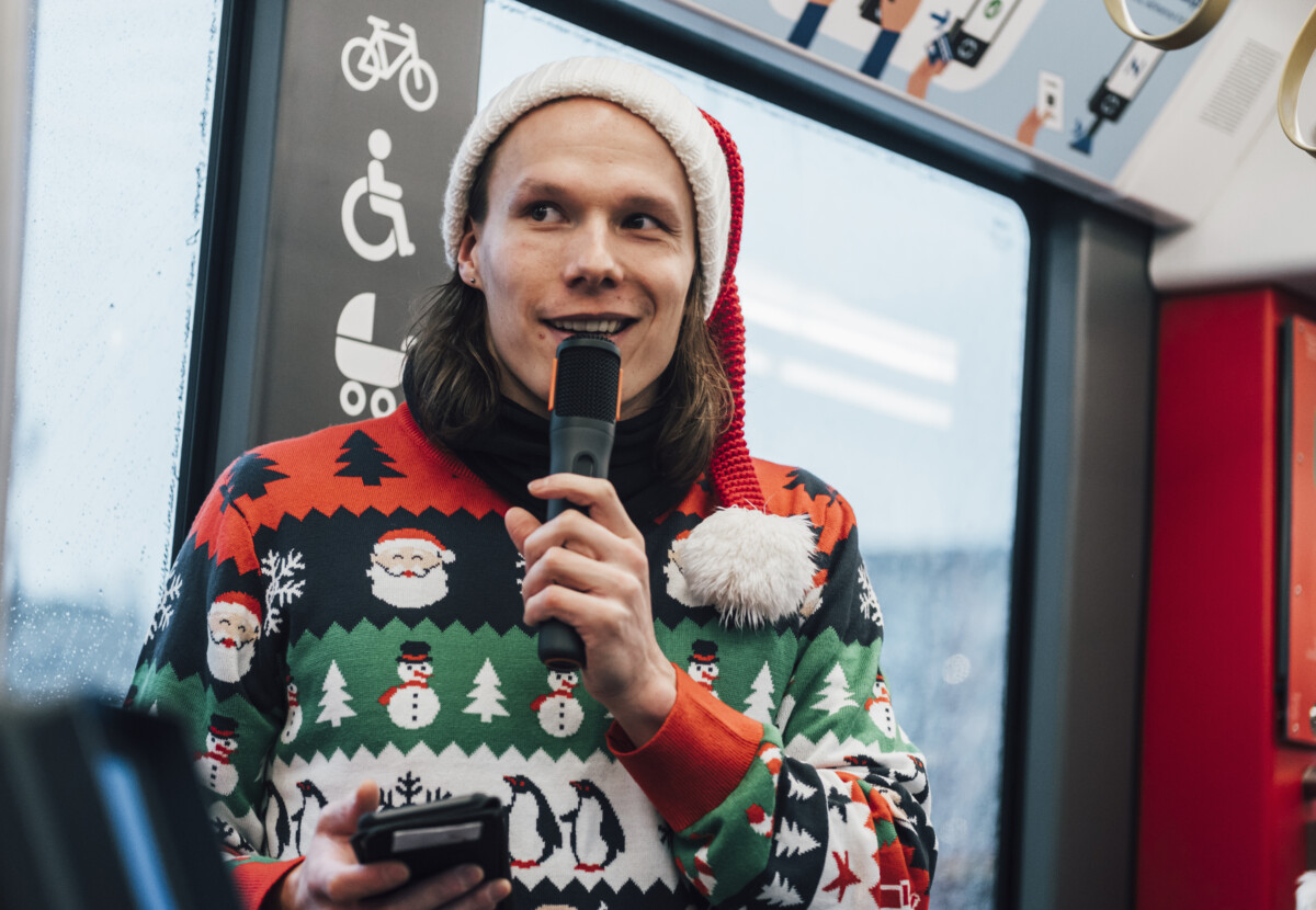 Tampereen Teatterin näyttelijä Lasse Viitamäki