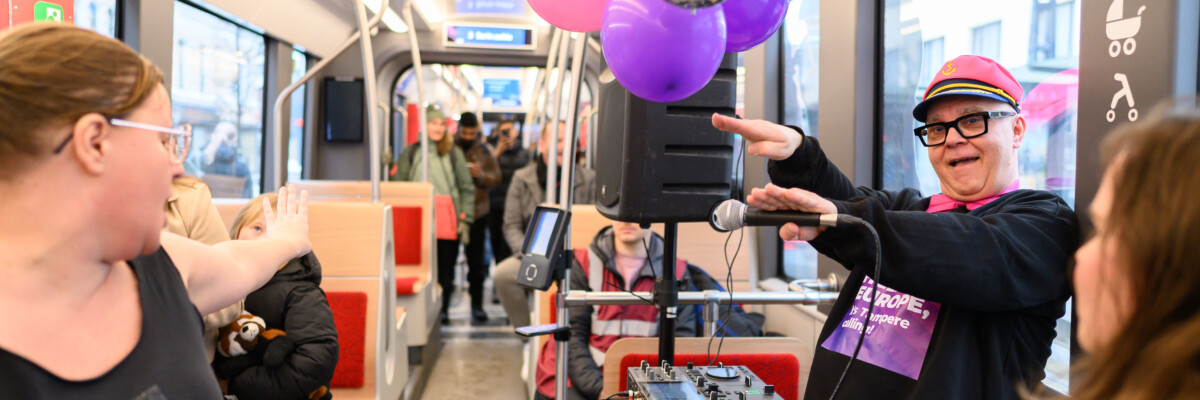 DJ Juissi ja UMK pop-up-esitys taideratikassa 27.2.2026