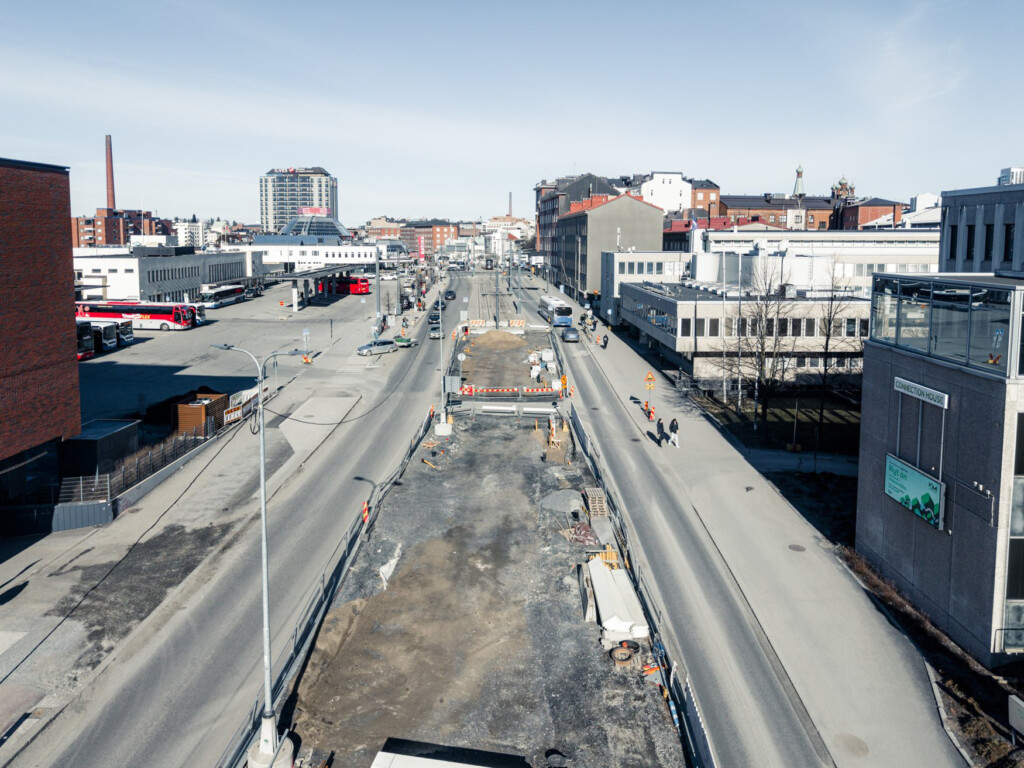 Ratikan työmaa Hatanpään valtatiellä