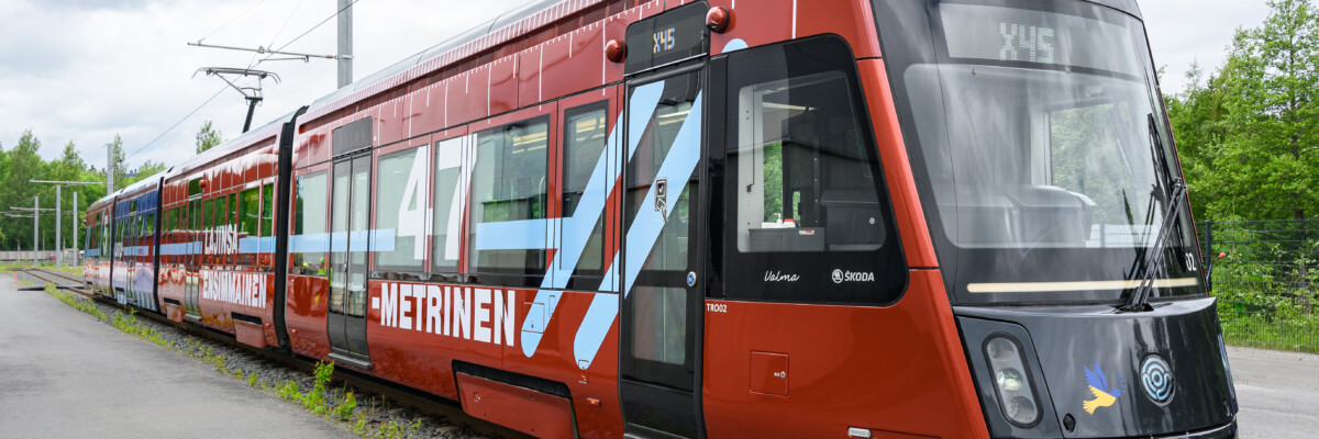 Lajinsa ensimmäinen pitkä Tampereen Ratikka